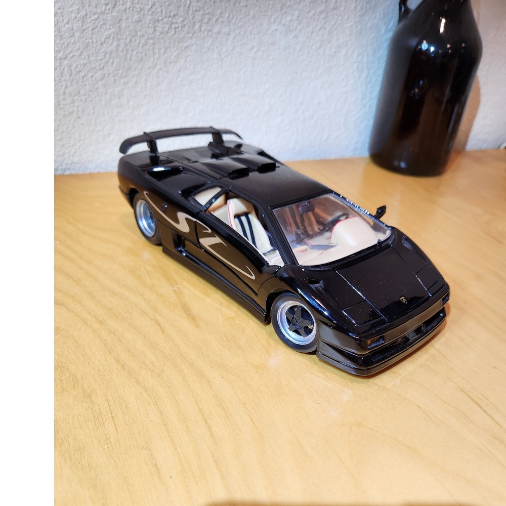 Maisto Lamborghini Diablo SV 1:18 Diecast Model Car